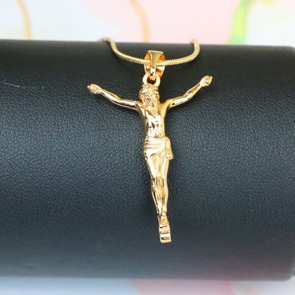 "Gold Plated Crucifix Rose Gold Pendant, XPPT1309 - Picture 5 of 12